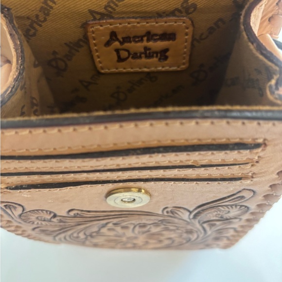 American Darling Cellphone Holder/Crossbody Purse - Picture 3 of 8